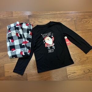 NWT Santa PJ Set - Size 8